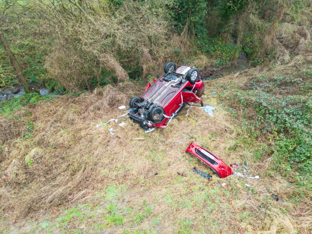 1 killed when two cars go over a cliff in San Francisco.