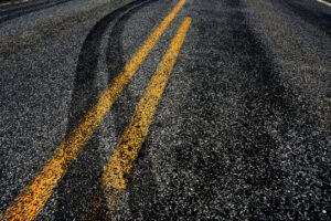 Out of panic, a car left, turning the incident into a hit and run.