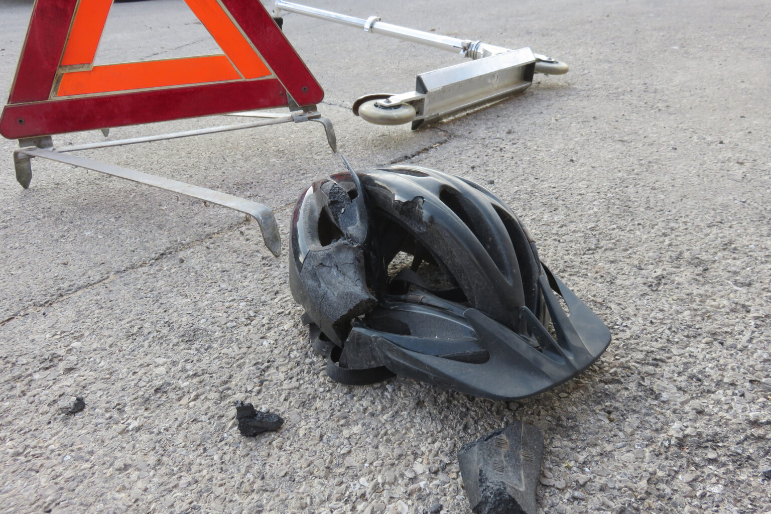 Lauren Turner Died After Association Road Crash in Fullerton Lauren Turner recently died from her injuries after an Association Road crash over a month ago occurred in Fullerton.