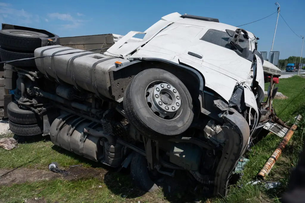 State Route 137 Crash Killed One and Injured Two in Lindsay The driver of a Volvo big-rig truck was killed after the driver of a Nissan Rogue crashed into them in a State Route 137 crash in Lindsay.