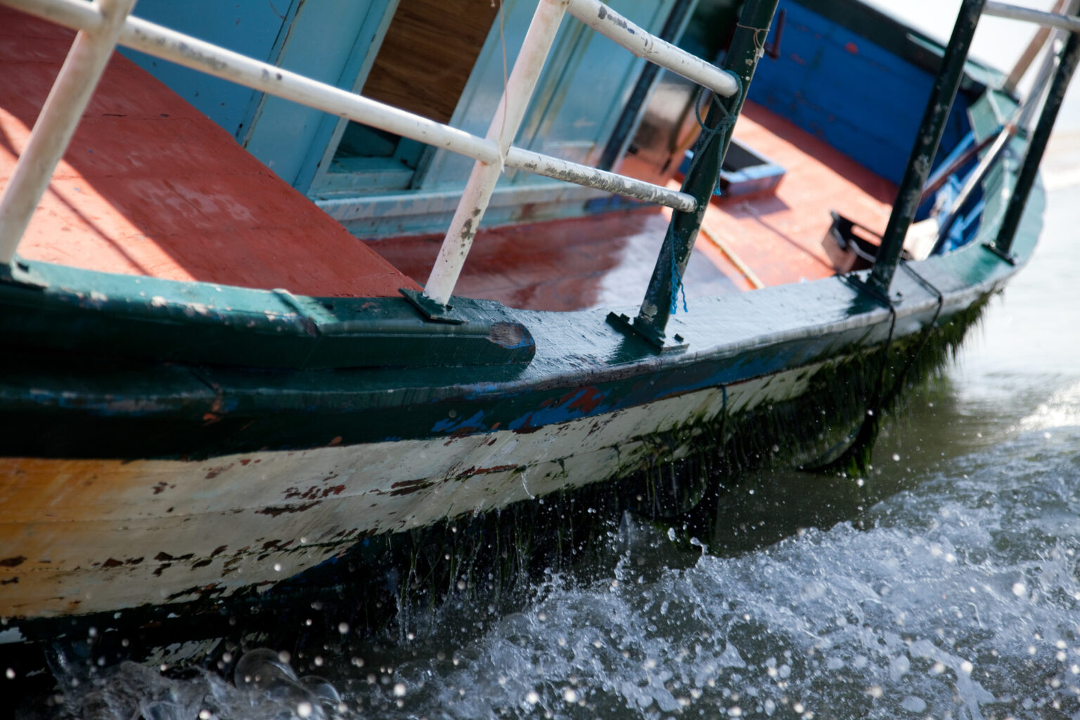 Six people were injured after two boats crashed during a high school fishing tournament in a San Joaquin Delta boat accident in Brentwood.