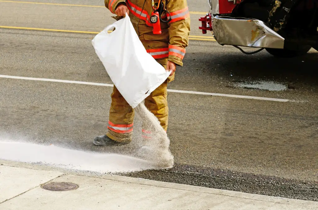 Five Injured and Diesel Spill Across Lanes from a Multi-vehicle Hit and Run Crash Friday Morning a hit-and-run multi-vehicle crash occurred on 1-15 southbound with five injuries and a diesel spill after the emergency vehicles were striked.